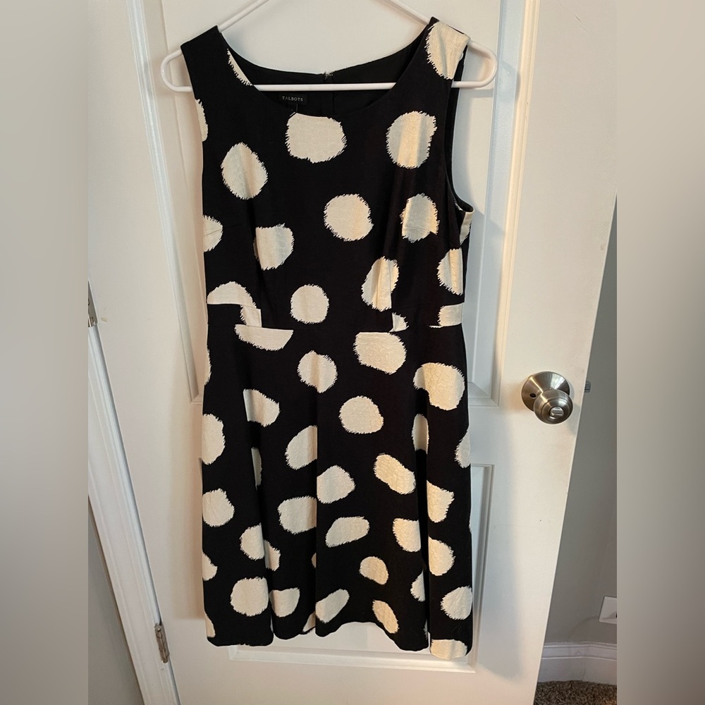 Length from waist 23”, bust 18”, waist 15 1/2” across.